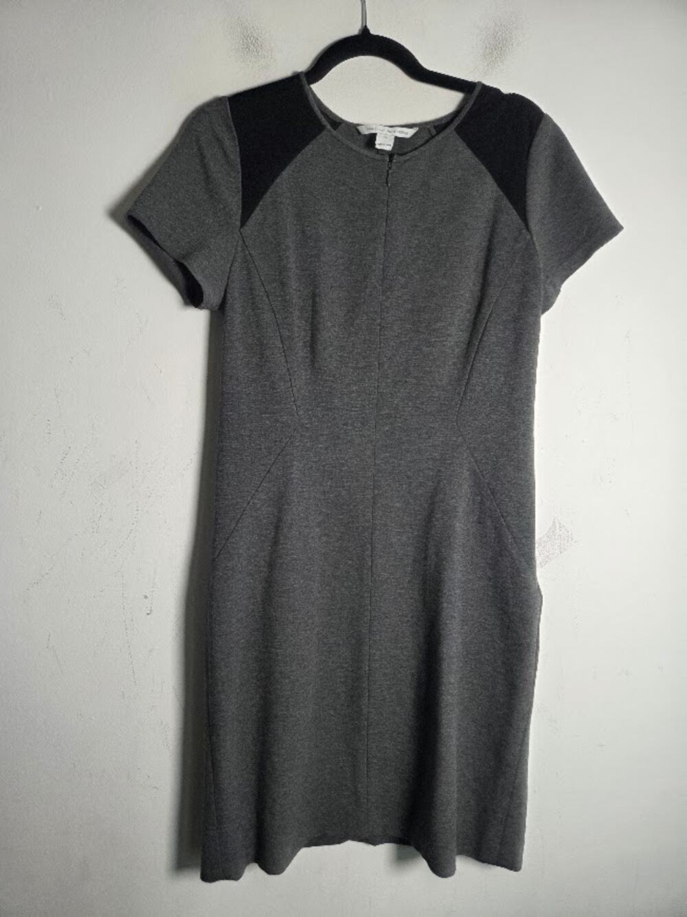 Diane Von Furstenberg "Havana" Grey w/Black Mesh Detail Shift Career Dress sz 12